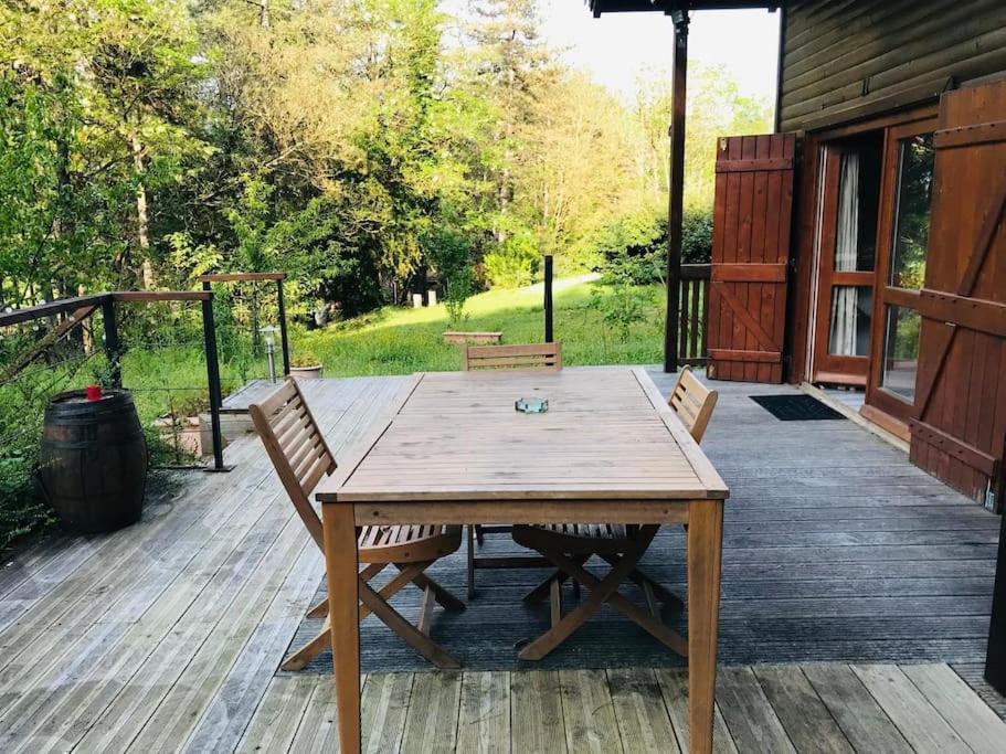 Chalet Au Milieu De La Foret Avec Lac A Proximite Layrac Exteriör bild